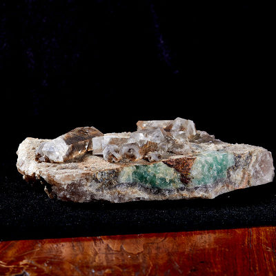 万国矿物汇 水晶矿物原石摆件天然水晶矿物晶体观赏科普教学收藏标本