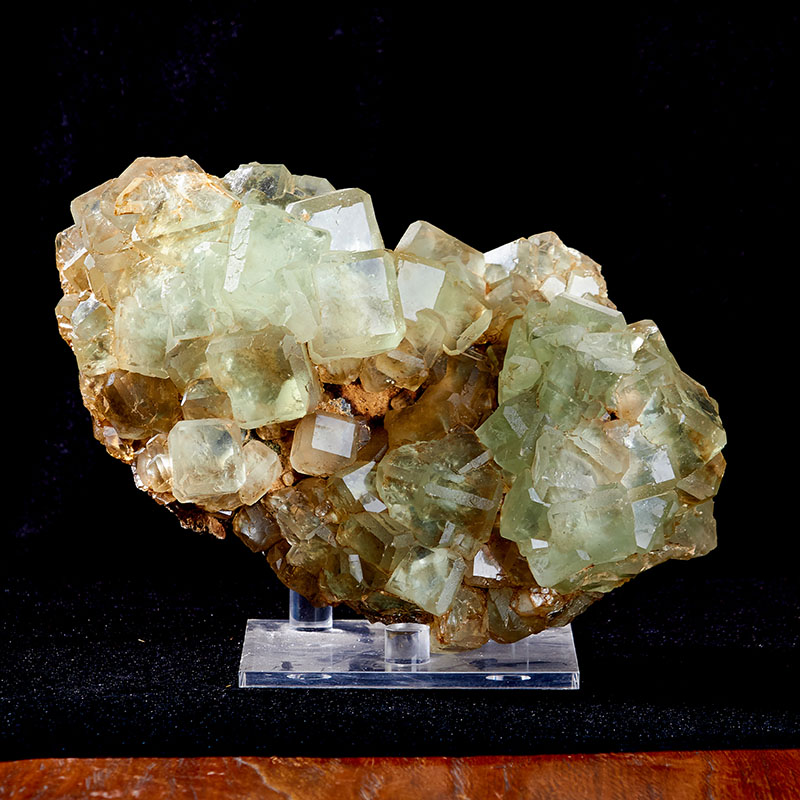 万国矿物汇萤石矿物原石摆件天然萤石矿物晶体观赏科普教学收藏标本